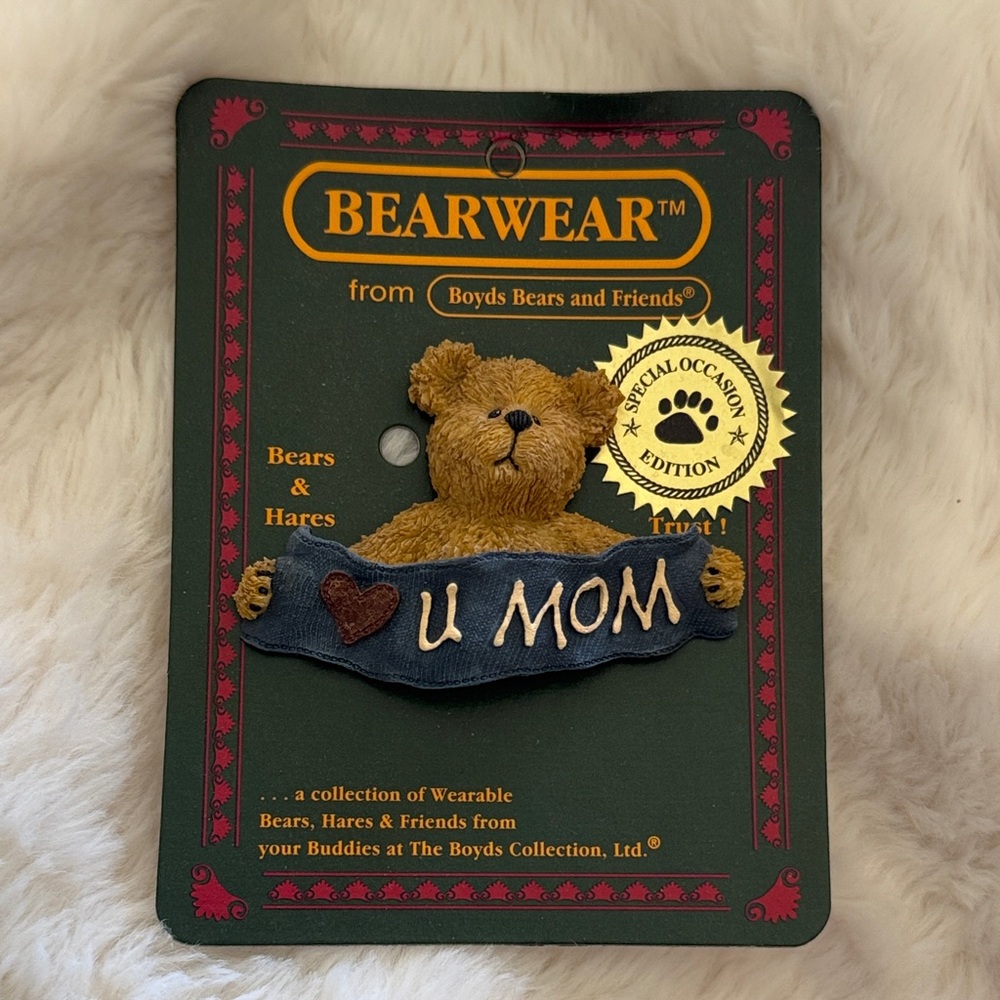 Boyds Bears and Friends Bearwear Pin - Munchkin’s “Love You Mom” Pin NWT